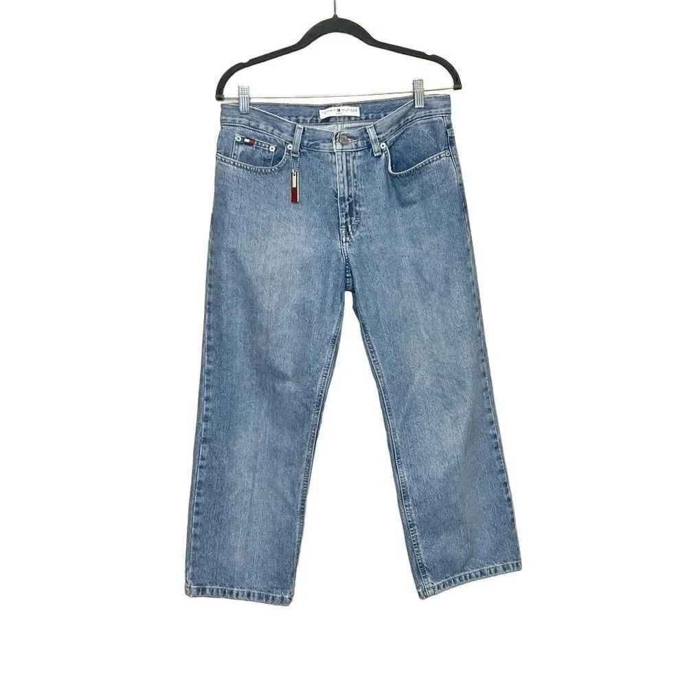 Tommy Hilfiger Y2K light wash boyfriend crop jeans size 8